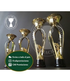 Trofeo metálico c/fig. pesca dorado - Copa Crown