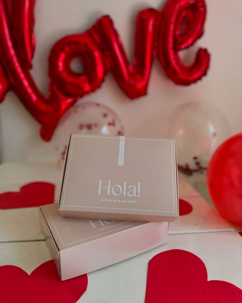 Caja beige ¡HOLA! ( 26x18x5 cm) - comprar online