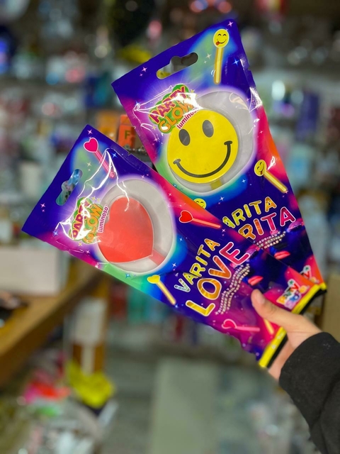 Varitas Carita. Son fluo pero no brillan.