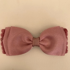 Laços com pompom
