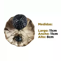 Porta Sahumerio Monje En Yeso Con Vela Color Negro Cabeza De Monje - comprar online