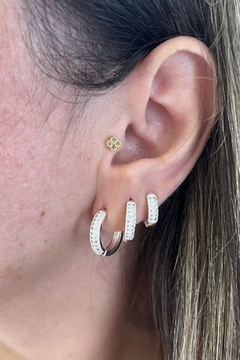 Trio de argolas de zircônia banhada