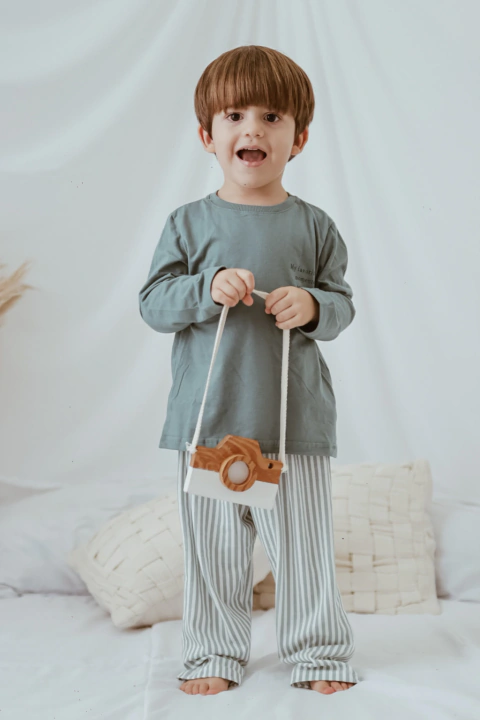 Pijama Infanto-Juvenil Masculino Raízes