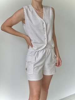 Conjunto de moletom listrado off e cinza tostado - comprar online