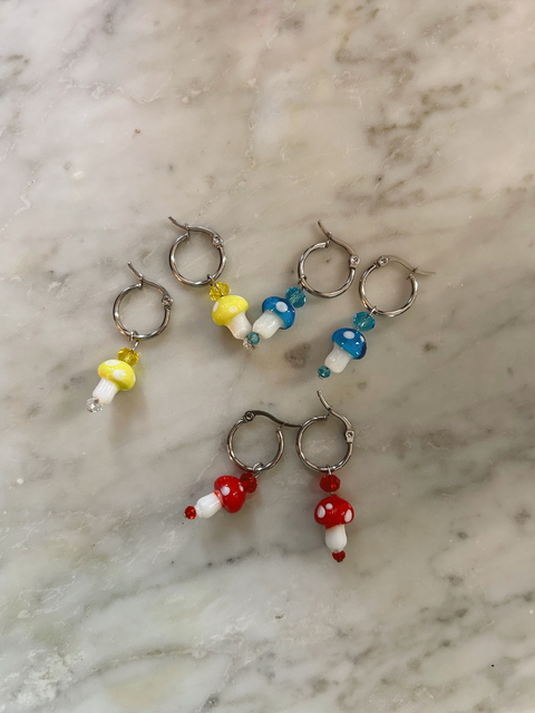 Aros con dije de Hongo - comprar online