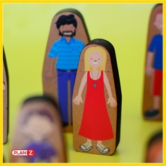 Familia de madera - DIDÁCTICOS JUEGA CONMIGO