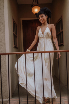 Vestido de Noiva Simples e Fluído