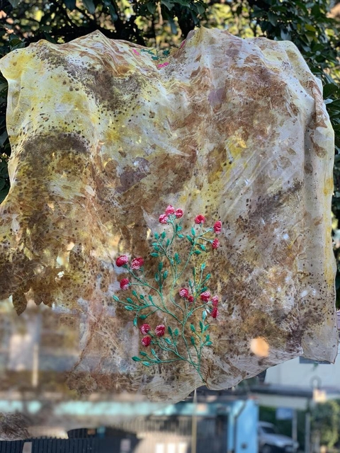 LENÇO PROTEÇÃO com bordado manual | Linha Abraço da Mãe Natureza