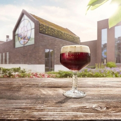 Kit Cerveja La Trappe Dubbel Escura Garrafa 750ml com Taça - loja online