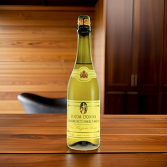 Vinho Linda Donna Lambrusco Dell'Emilia Branco Itália 750ml