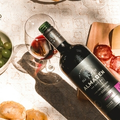 Vinho Almadén Fino Tinto Branco Adega Miolo Garrafa 750ml na internet