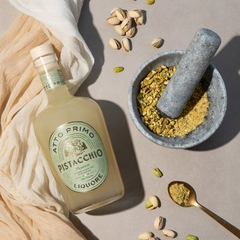 Licor Fino de Pistache Atto Primo Aperitivo Garrafa 750ml - Newness Atacado