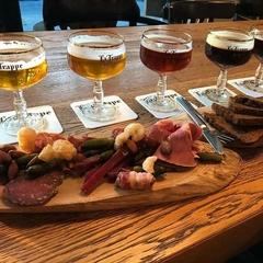 Kit Cerveja La Trappe Tripel Holandesa Garrafa 750ml + Taça