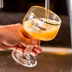 Cerveja La Trappe Blond Holanda Trapista Clara Garrafa 330ml na internet