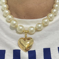 Colar Pérola com Pingente Coração - comprar online