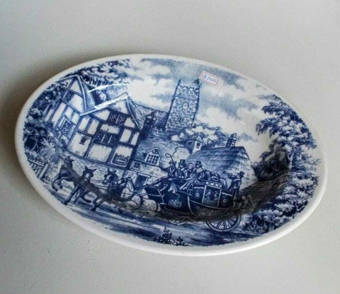 1967 PRATO EM PORCELANA NACIONAL