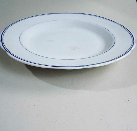 ANTIGA TRAVESSA EM PORCELANA REAL 1735