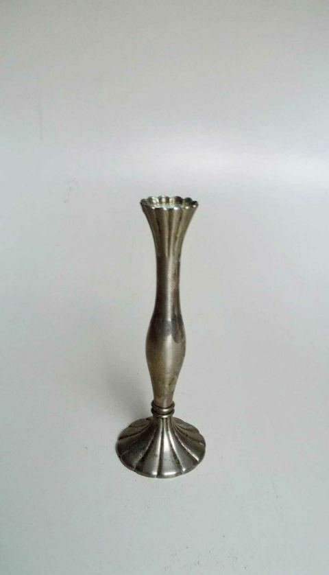 VASO DE METAL EM ESTILO ITALIANO 1626