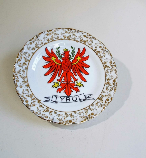 1783 PRATO EM PORCELANA COM BRASÃO CIDADE TIROL NA ÁUSTRIA