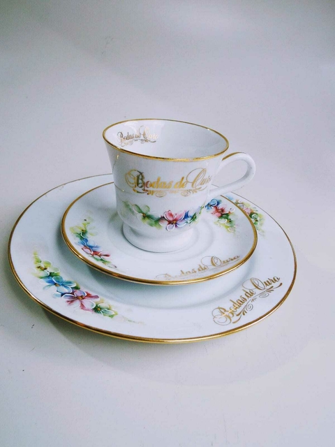 1892 e 1891 CONJUNTOS XÍCARAS, PRATOS PARA BODAS DE OURO