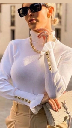 Blusa tricô botão