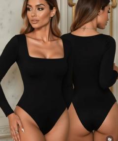 Body decote quadrado