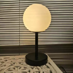 Lámpara velador escritorio EMILIO E27 globo impresión 3D sustentable moderno deco CHIMBA - comprar online