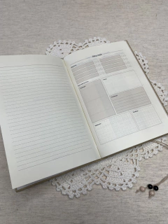 Planner Trimestral não datado vermelho na internet