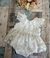 Conjunto Bella, Branco na internet