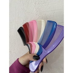 Pente MARAVILHA dentes finos para cabelos lisos e enrolados - Gii Matos Makeup