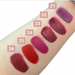 BATOM LÍQUIDO MATTE COR 24 MAX LOVE - comprar online