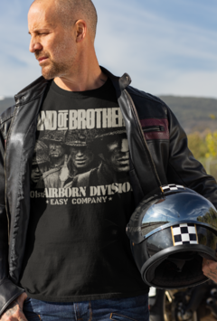 CAMISETA - Band of Brothers - soldiers - Ogro brindes