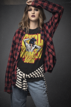 CAMISETA - Pulp Fiction Mia na internet
