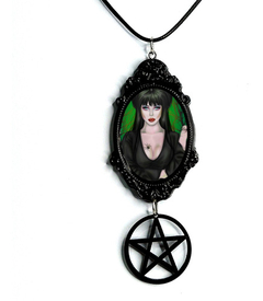 Lindo Camafeu Com Pentagrama Arte Elvira Seja Unica