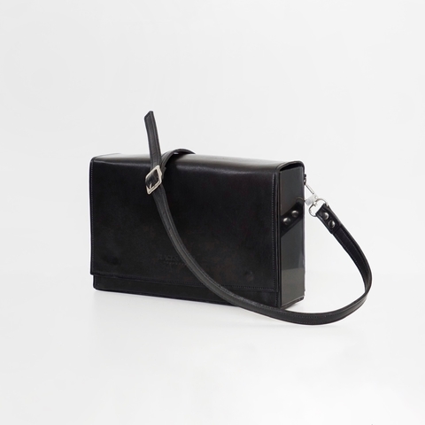 PRE ORDER CARTERA LE CORBUSIER NEGRA Y ALUMINIO NEGRO PULIDO