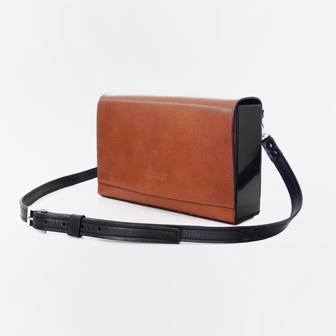 PRE ORDER CARTERA LE CORBUSIER SUELA Y ALUMINIO NEGRO PULIDO