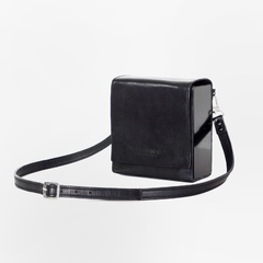 PRE ORDER CARTERA LE CORBUSIER MINI NEGRA Y ALUMINIO NEGRO