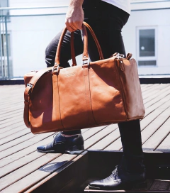 BOLSO DE VIAJE PRAGA SUELA ( Total leather) - Black Ñandú