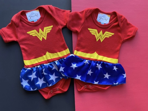 BODY TEMÁTICO MULHER MARAVILHA SÍMBOLO