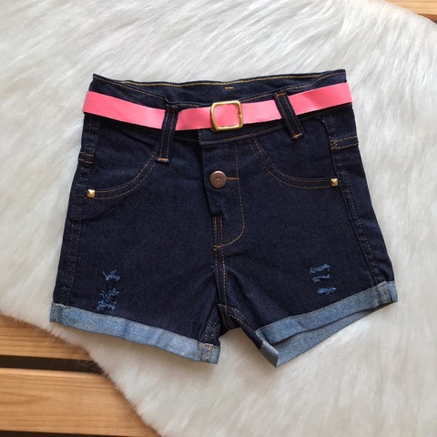 SHORT JEANS FEMININO COM CINTO ROSA