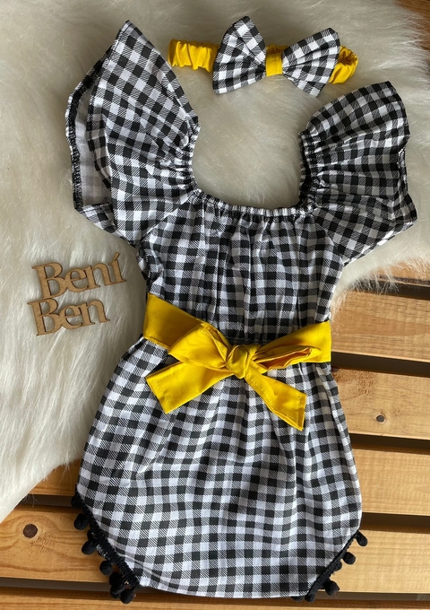 ROMPER XADREZ POMPOM - PRETO 6 A 9 MESES