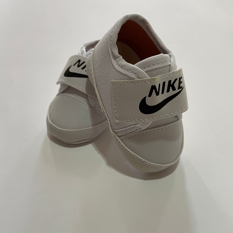 TÊNIS PARA BEBÊ COM VELCRO - NK
