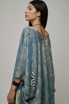 KIMONO SEDA CELESTE - comprar online