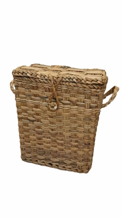 CESTO RECTANGULAR CON TAPA PARA ROPA
