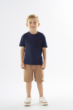 Camisa malha e bermuda sarja terracota