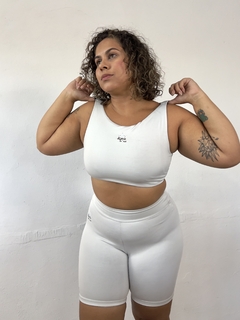 Top Fechado Modelo Ilana - Branco - comprar online