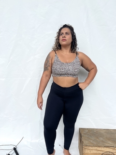 Conjunto Cora - Calça Terê e Top Maya - comprar online