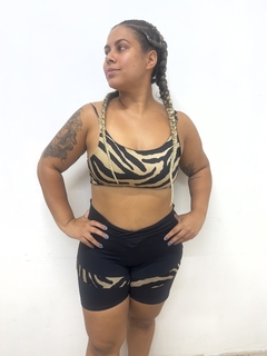 Conjunto zebrado - Short meia coxa Bi e top alça fina - comprar online