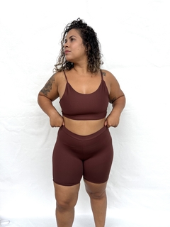 Conjunto Coffe - short meia coxa e Top Maya