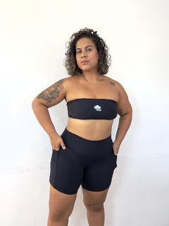Conjunto Preto- short com bolso e Top Faixa - comprar online